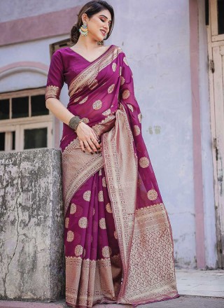 Chanderi Silk Saree Manufacturers in Surat