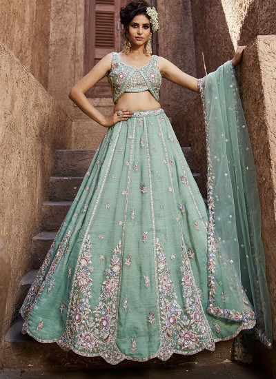 B2B Embroidered Lehenga Manufacturer Manufacturers, Suppliers in Surat