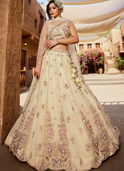 Best Embroidered Lehenga Supplier & Dealer Manufacturers, Suppliers in Surat