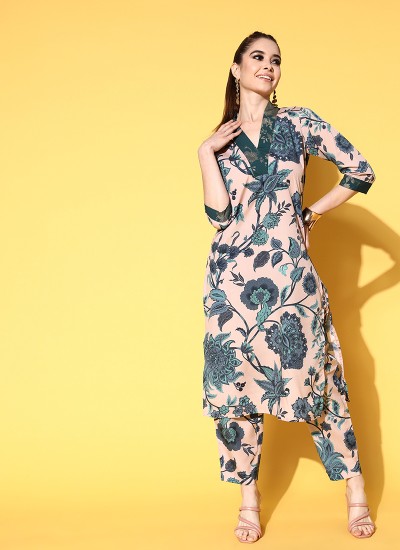 Buy Crepe Kurtis in Bulk – Factory Direct Prices & Premium Quality Manufacturers, Suppliers in Surat