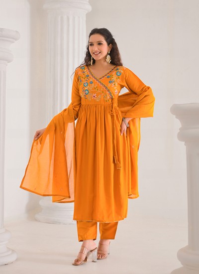 Buy Linen Kurti Online at Wholesale Price Manufacturers, Suppliers in Surat