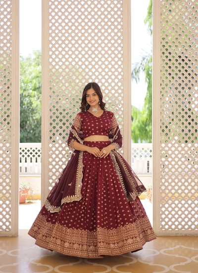 Elegant Handcrafted Lehenga Bazaar Manufacturer Manufacturers, Suppliers in Surat