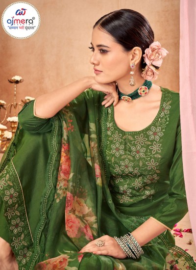 Famous Georgette Salwar Kameez – Timeless Grace, Modern Appeal Manufacturers, Suppliers in Surat