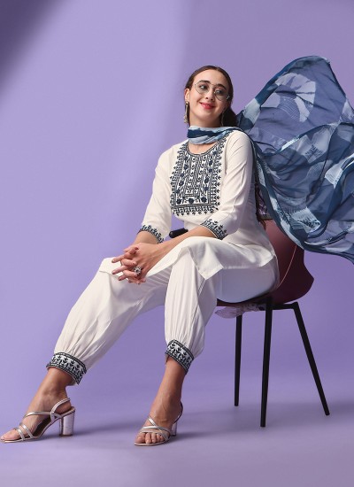 Shop Embroidered Kurtas Online in Bulk Manufacturers, Suppliers in Surat