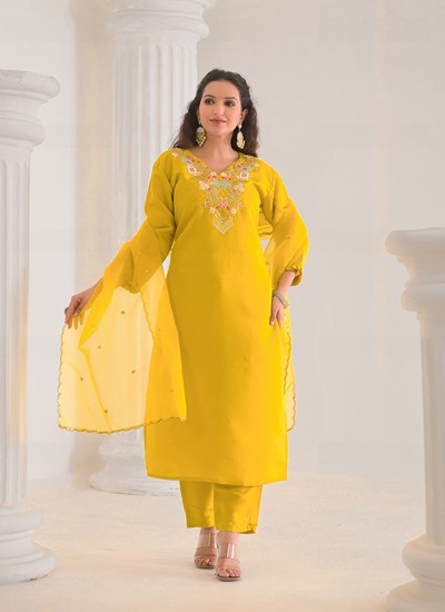 Soft & Breathable Linen Kurtis in Bulk Manufacturers, Suppliers in Surat