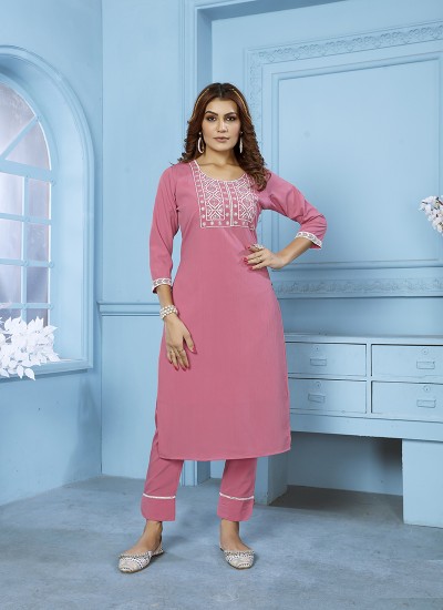 Stock Up on Surat Kurtis – Premium Quality for Resellers Manufacturers, Suppliers in Surat