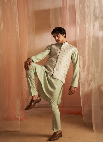 Wholesale Mens Surat Kurtas – Fashionable & High-Quality Options Manufacturers, Suppliers in Surat